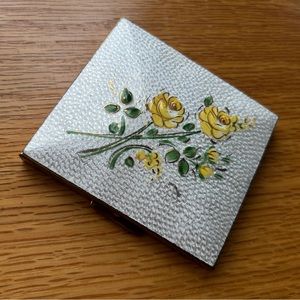 Guilloche vintage case!